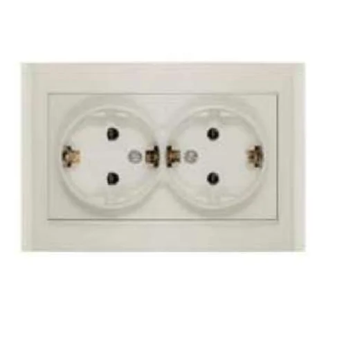 Розетка 2-м СП Бриллиант 16А IP20 с заземл. сл. кость UNIVersal 7948752